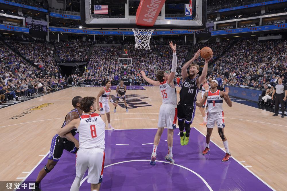 开场不久 开场不久